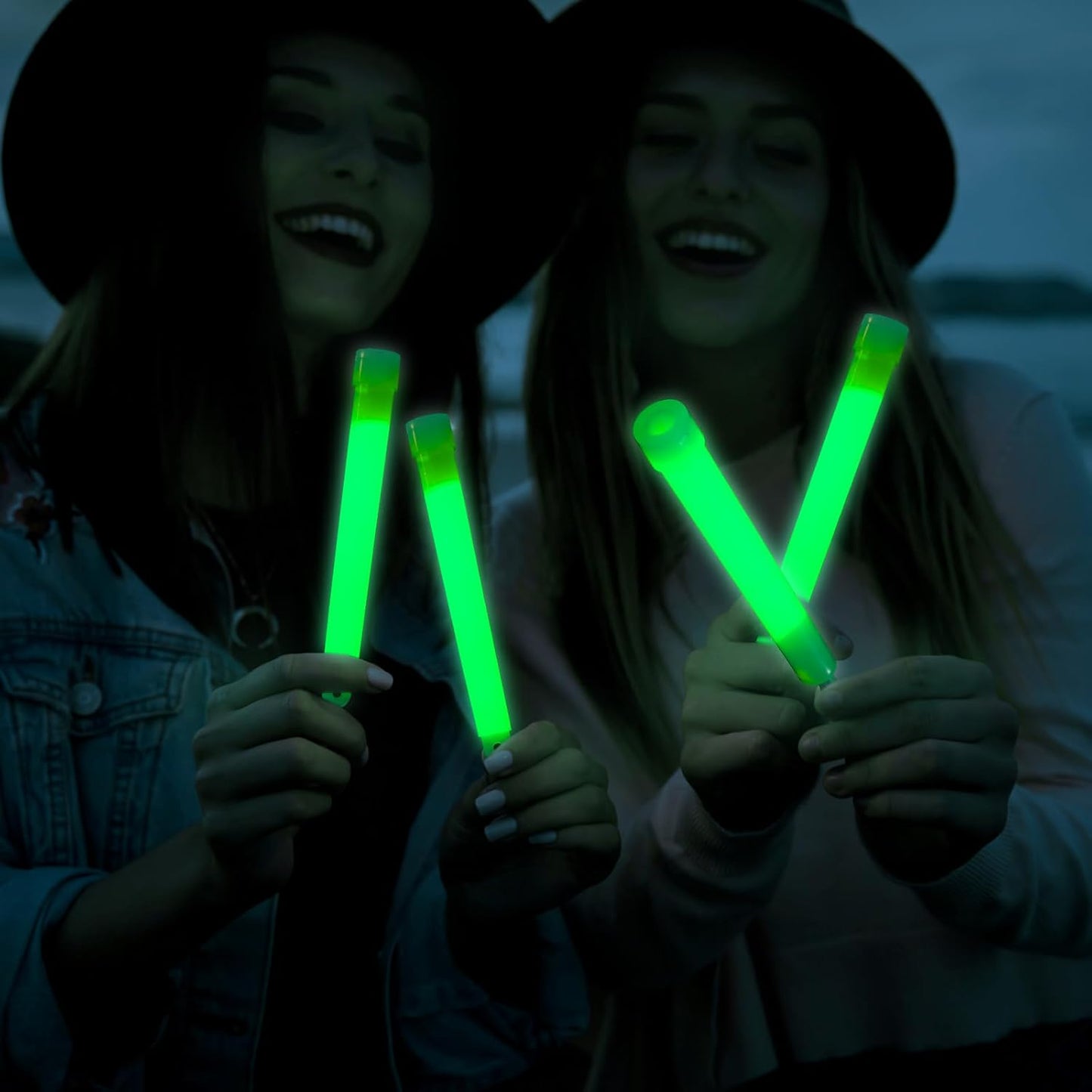 Sotiff 96 Pcs Bright 6 Inch Large Glow Sticks Bulk Emergency Glow in The Dark Sticks with 12 Hour Duration for Camping Hiking Outdoor Parties Activities Survival Storms Blackouts (Green)