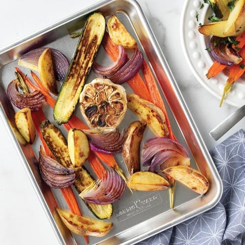 Nordic Ware Naturals Quarter Sheet with Lid - Image 5