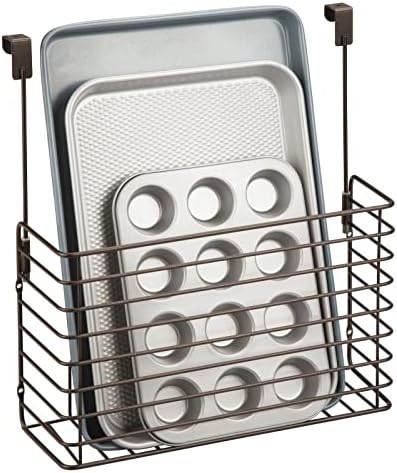 mDesign Over The Cupboard Hanging Storage Basket – Metal Bakeware Organiser and Cutting Board Holder – Excellent Kitchen Storage Solution – Bronze by mDesign