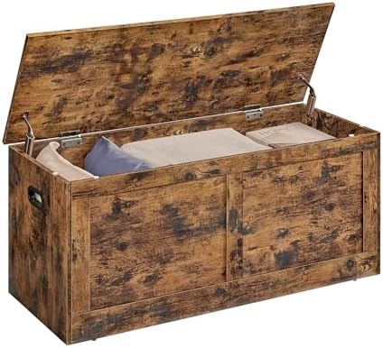 VASAGLE Storage Chest with 2 Safety Hinges, 15.7 x 39.4 x 18.3 Inches by VASAGLEbySONGMICSHOME