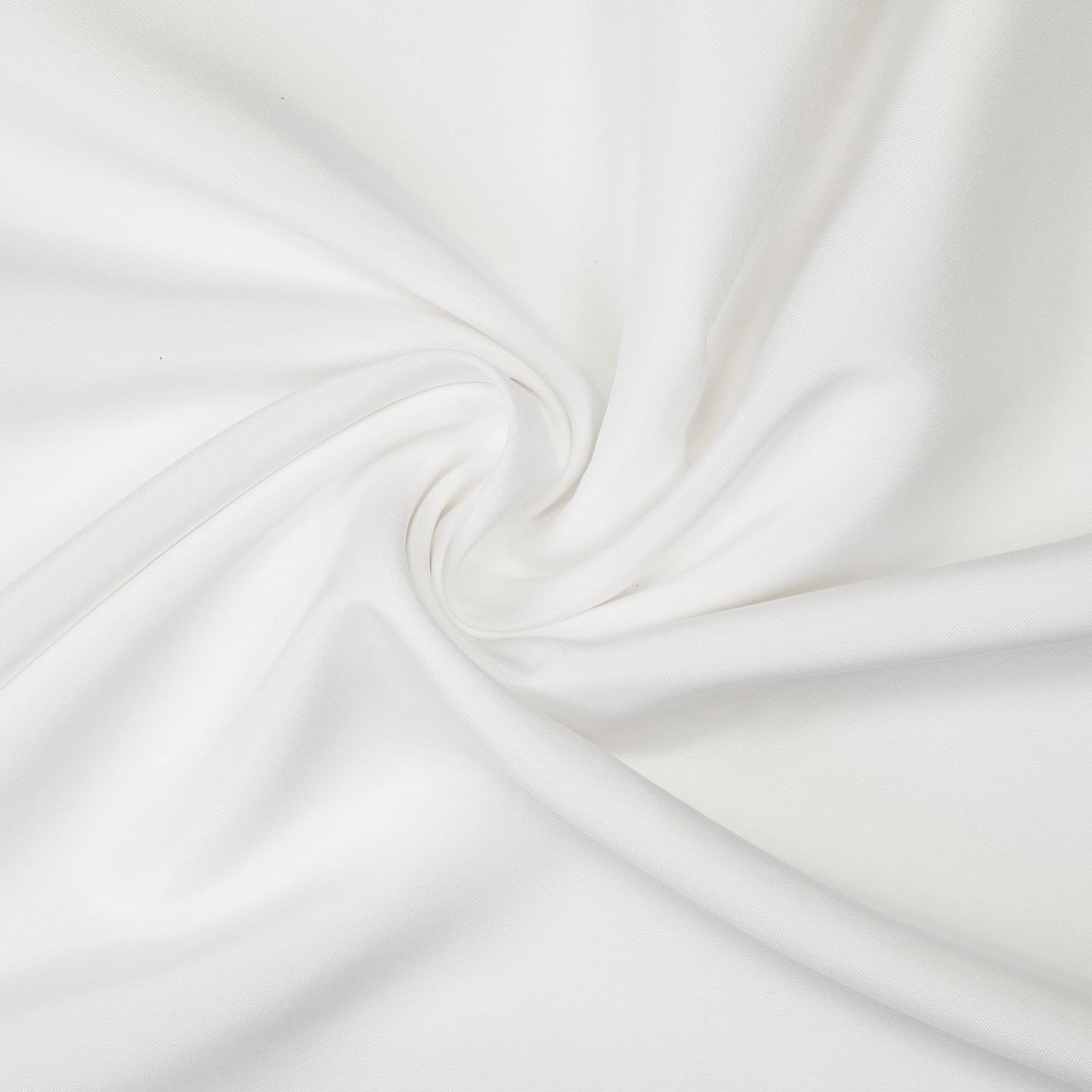Gee Di Moda Rectangle Tablecloth - 90 x 132 Inch White Table Cloth for 6 Foot Table with Floor-Length Drop - Heavy Duty Washable Fabric - 6 Ft Buffet Table, Holiday Party, Wedding & Baby Shower