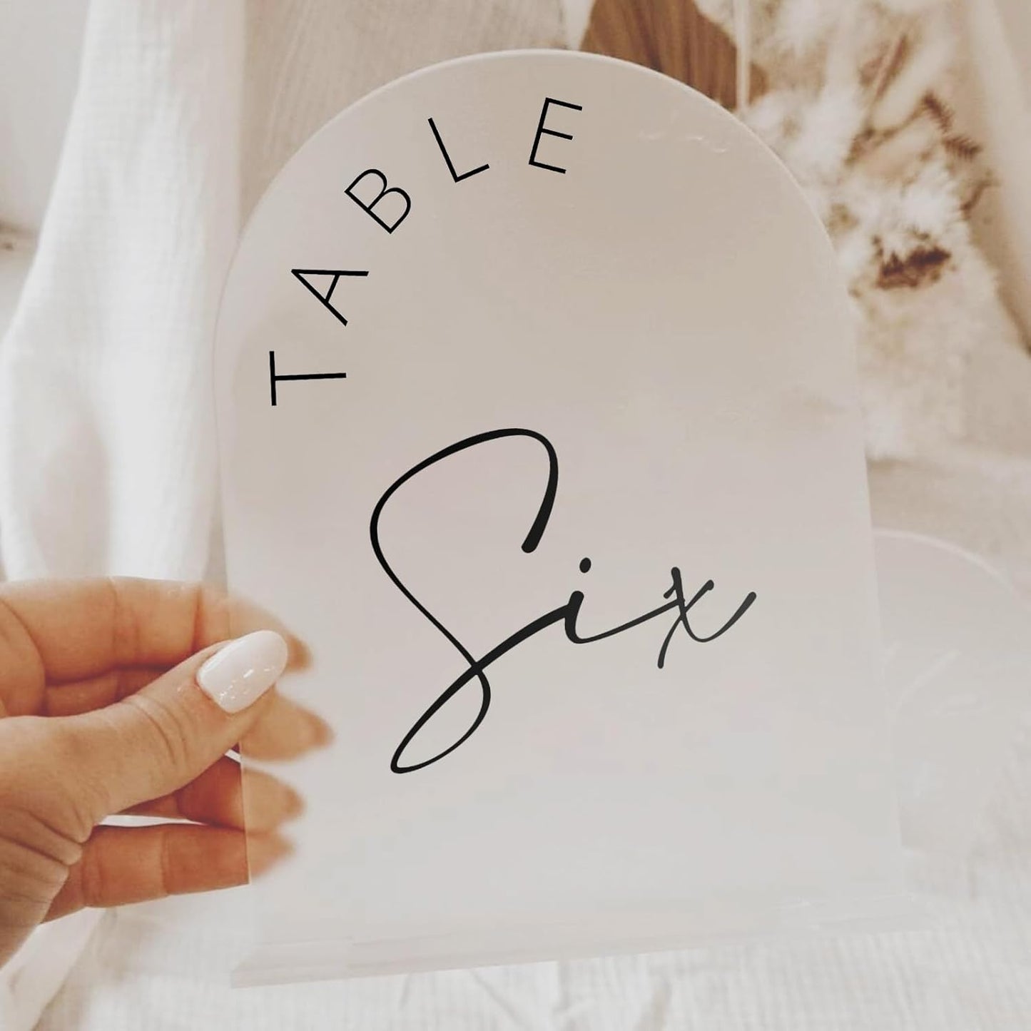 JINMURY Frosted Arch Wedding Table Numbers 1-25 with Stands, 5x7 Inch Frosted Arch Acrylic Sign with Black Letters, Arched Acrylic Table Numbers for Wedding Reception