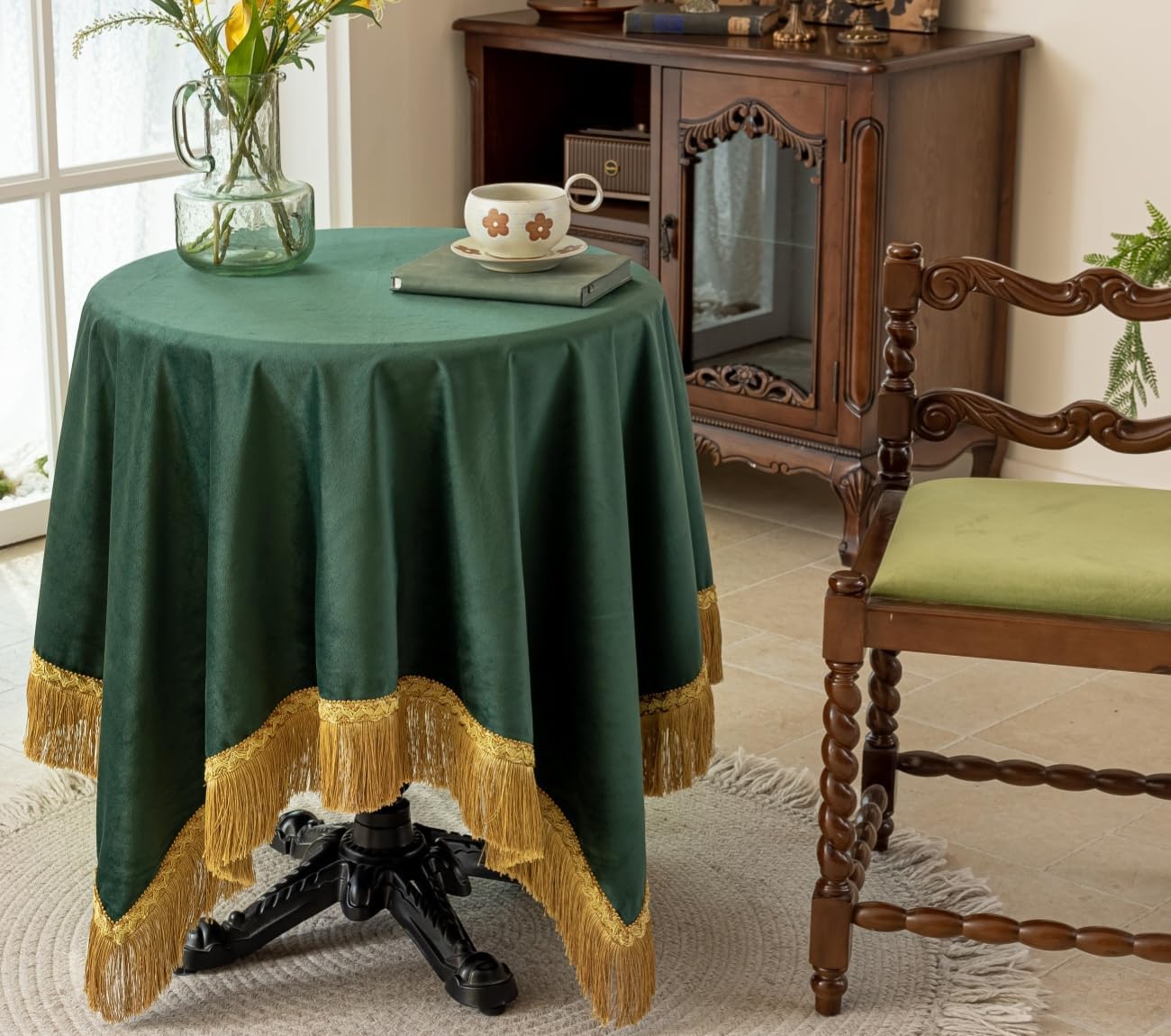 F-CHU Luxury Green Tablecloth Thickset Velvet Tablecloth with Beautiful Gold Tassels Table Cloth for Home Decor Wedding, Party, Banquet and Events 60x60-Inch