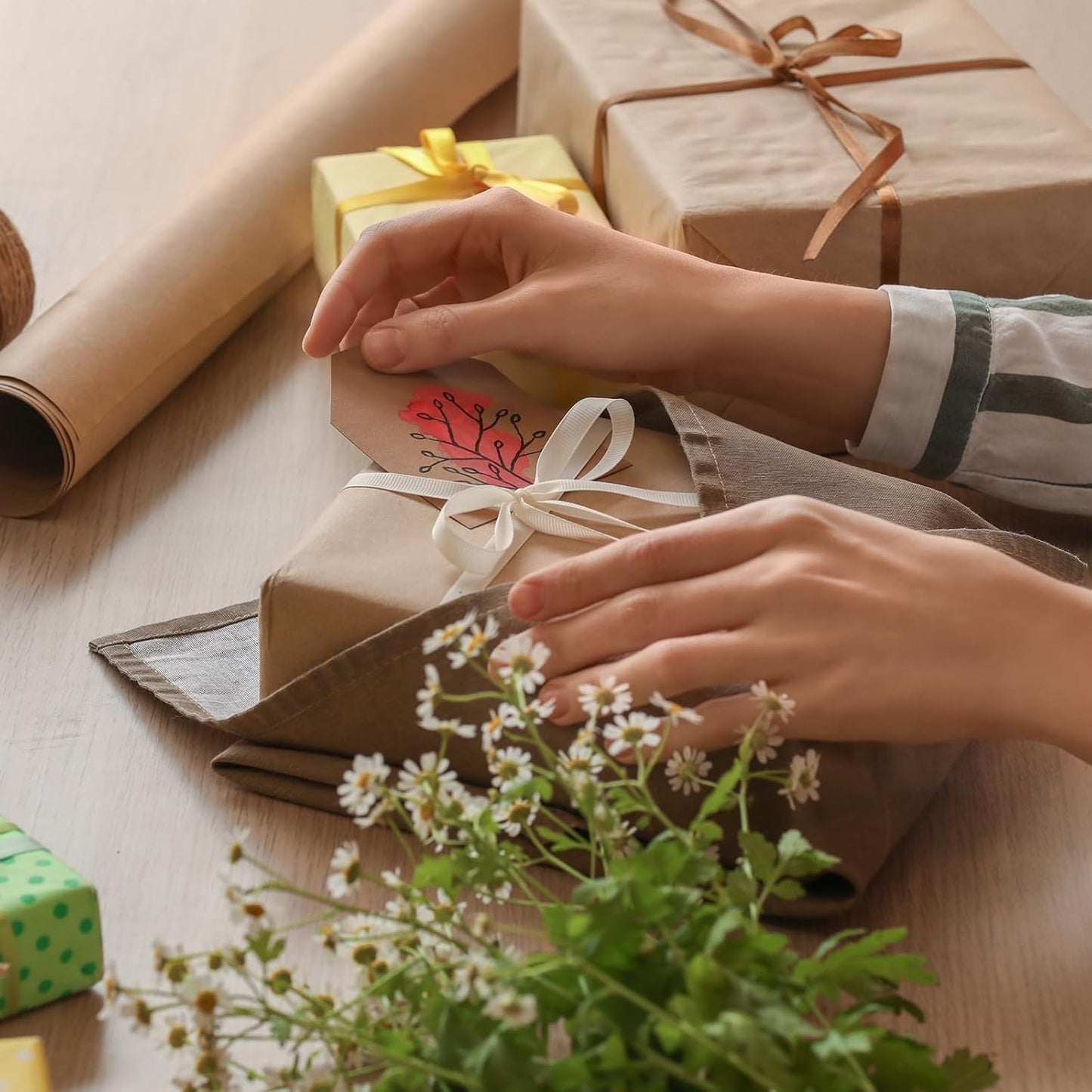 uxcell 55 Yards Floral Bind Wire Wrap Twine, 1mm Floral Wire Vine Bind Wire Rustic Craft Wire for DIY Projects Flower Bouquet Making Wreath Gift Wrapping Wedding Decoration, Khaki