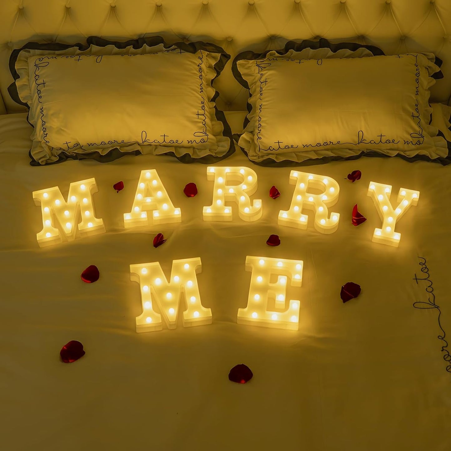 Foaky LED Letter Lights Sign Marquee Light Up Letters Sign for Night Light Wedding/Birthday Party Battery Powered Christmas Lamp Home Bar Decoration(M Sign)