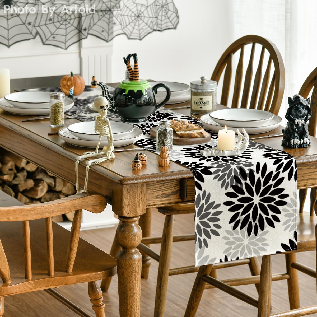 Artoid Mode Black Dahlia Floral Pinnata Halloween Table Runner, Fall Autumn Kitchen Dining Table Decoration for Home Party Decor 13x36 Inch