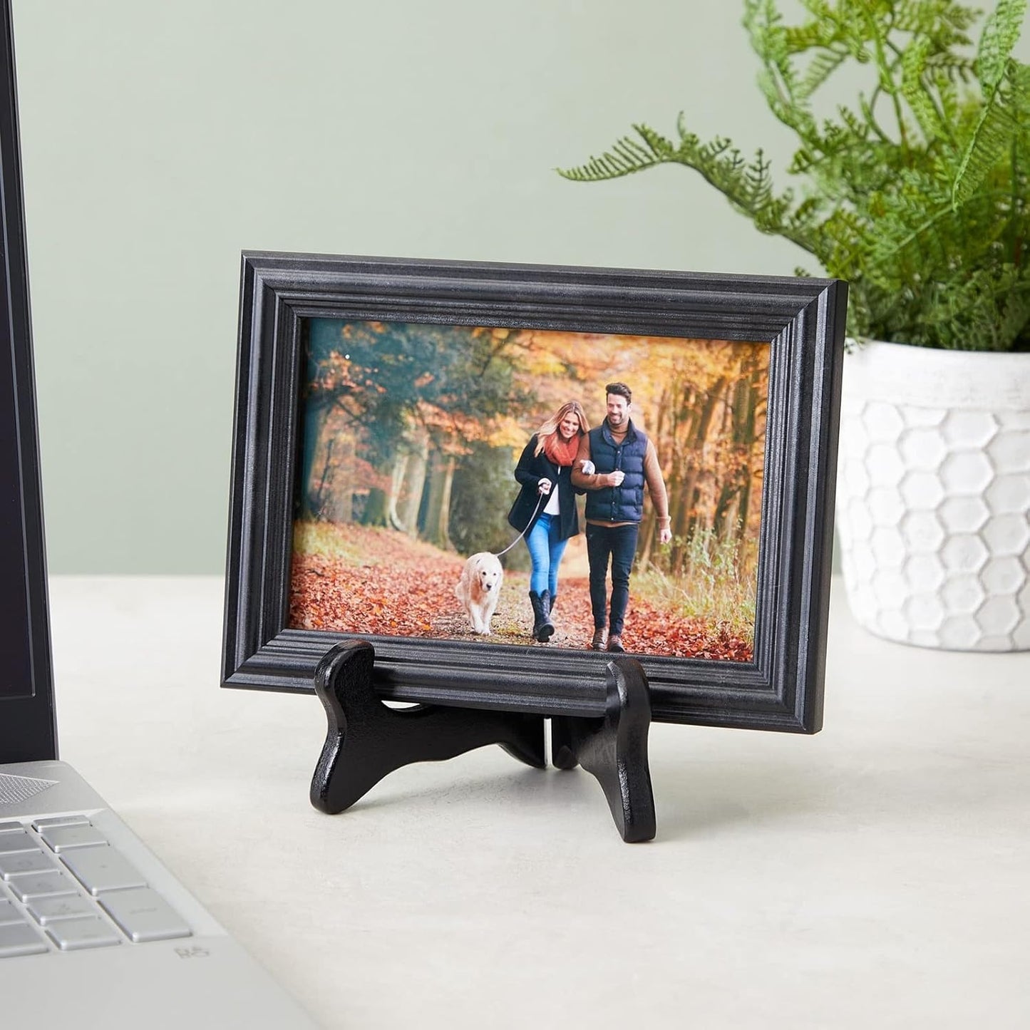 Juvale 6-Pack Wooden Plate Stands for Display - 6-Inch Black Compact Tabletop Wood Easels - Lightweight & Sturdy Plate Holder Stands for Photos & Artwork