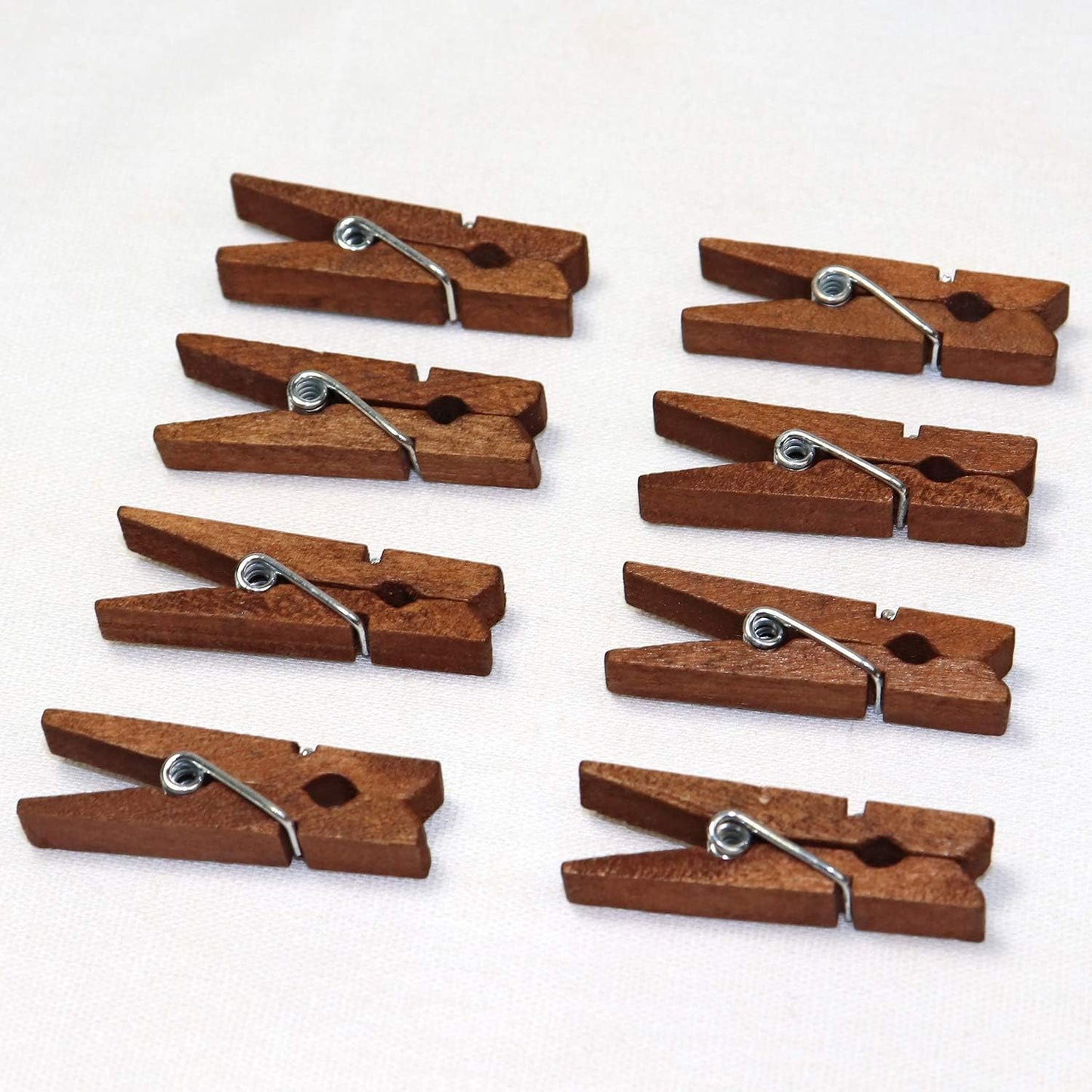 Mini Natural Wooden Clothespins with Jute Twine, 100pcs, 1.4 Inch Photo Paper Peg Pin Craft Clips with 320ft Natural Twine for Scrapbooking, Arts & Crafts, Hanging Photos (Rustic Brown)