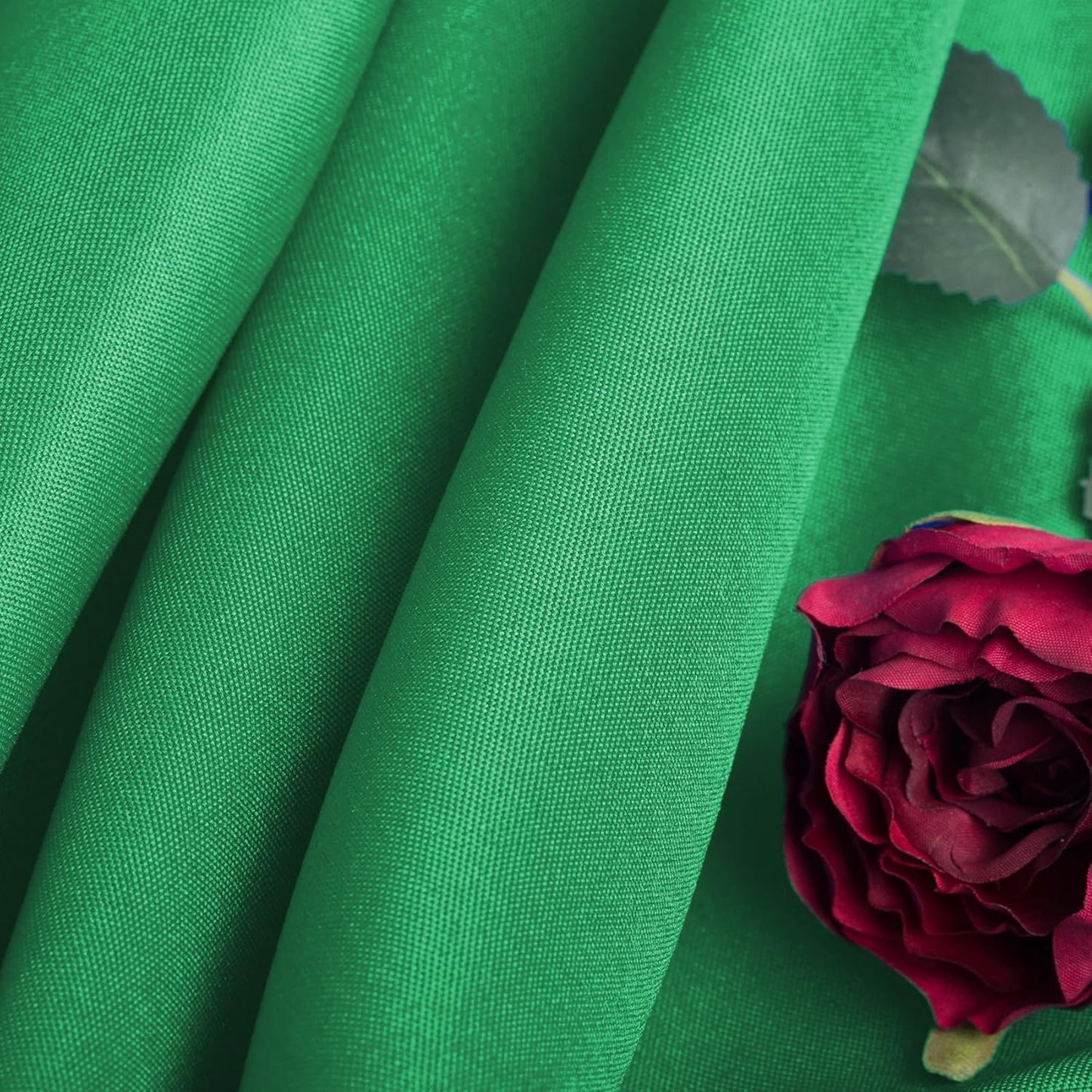 Ascoza 2pack 90 Inch Emerald Round Tablecloth in Washable Polyester Fabric for Wedding/Banquet/Restaurant/Parties