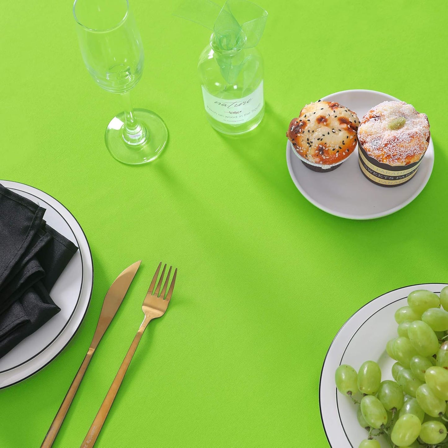 Cupuamon 108 inch Round Tablecloth Washable Polyester Table Cloth Decorative Table Cover for Wedding Party Dining Banquet（108 inch,Apple Green）