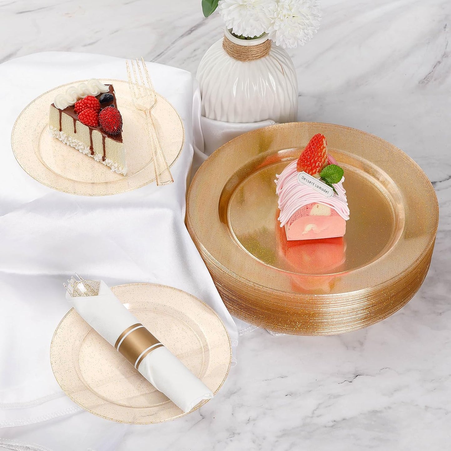 Goodluck 700 Piece Gold Glitter Plastic Dinnerware Set for 100 Guests, Disposable Plates for Party, Include: 100 Dinner Plates, 100 Dessert Plates, 100 Pre Rolled Napkins with Silverware, 100 Cups