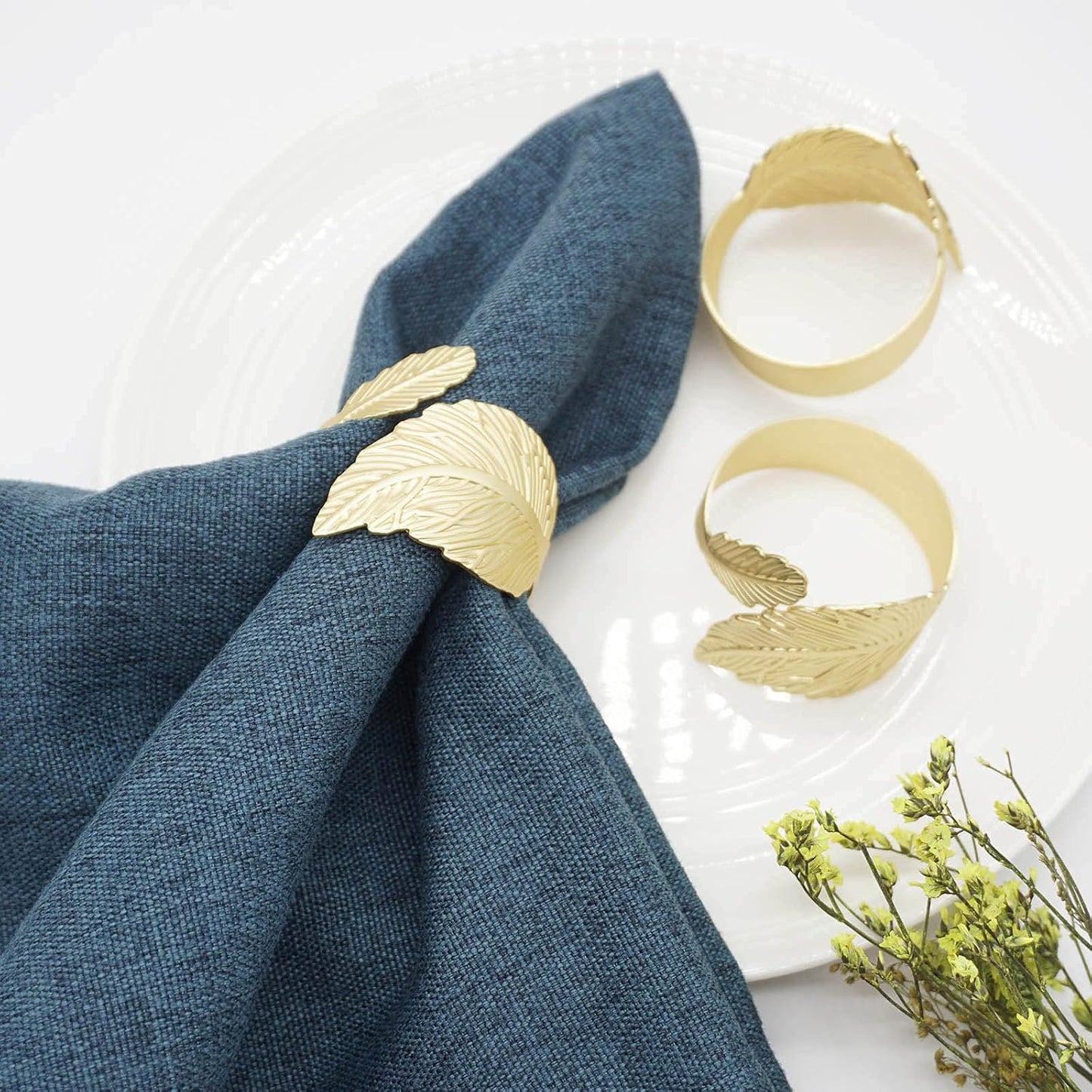 Gold Leaf Napkin Rings Set of 6, Leaves Napkin Rings for Table Setting, Metal Leaf Napkin Holder Rings for Holiday Party,Wedding, Banquet, Formal or Casual Dinning Table Decor (Gold)