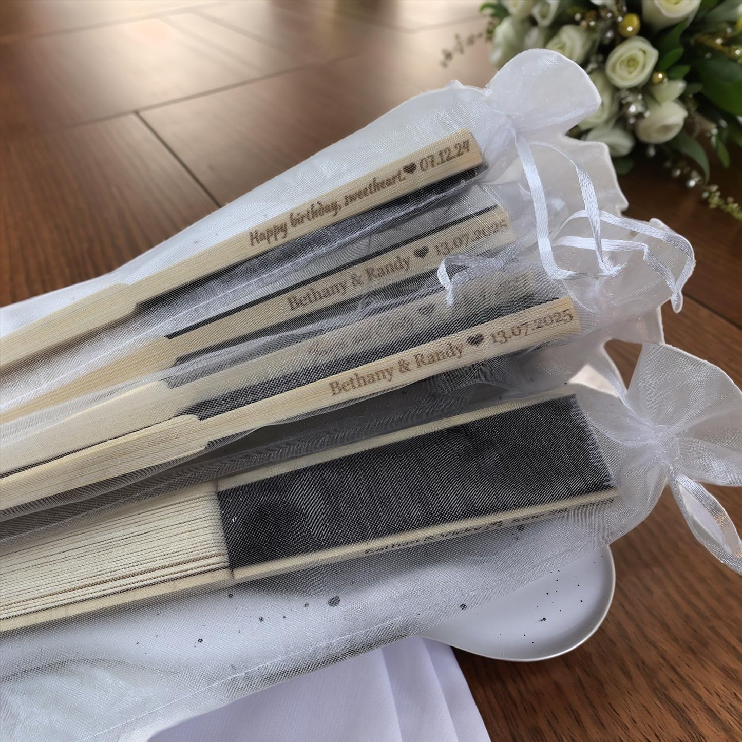 40Pcs Personalized Silk Fans Folding Hand Fan, Custom Wedding Bridal Party Favors, Summer Wedding Bride, Wedding Gift, Thank You Gift (Black)