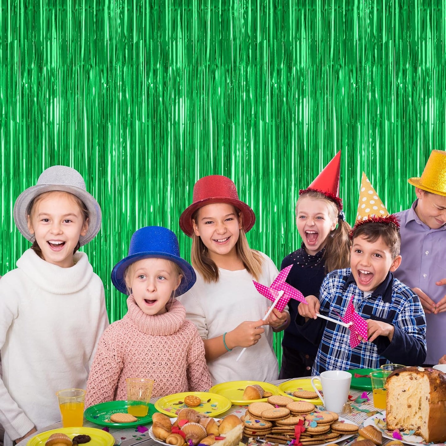 2 Pack Tinsel Backdrop, 3.28 FT x 7.05 FT Green Party Decorations, Metallic Football Backdrop Curtains Tinsel Curtains Streamer Backdrop, Party Supplies Wall Decor for Football Party Birthday